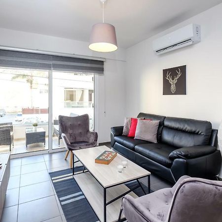 شقة لارنكا  في Book Me Now Central Flat المظهر الخارجي الصورة