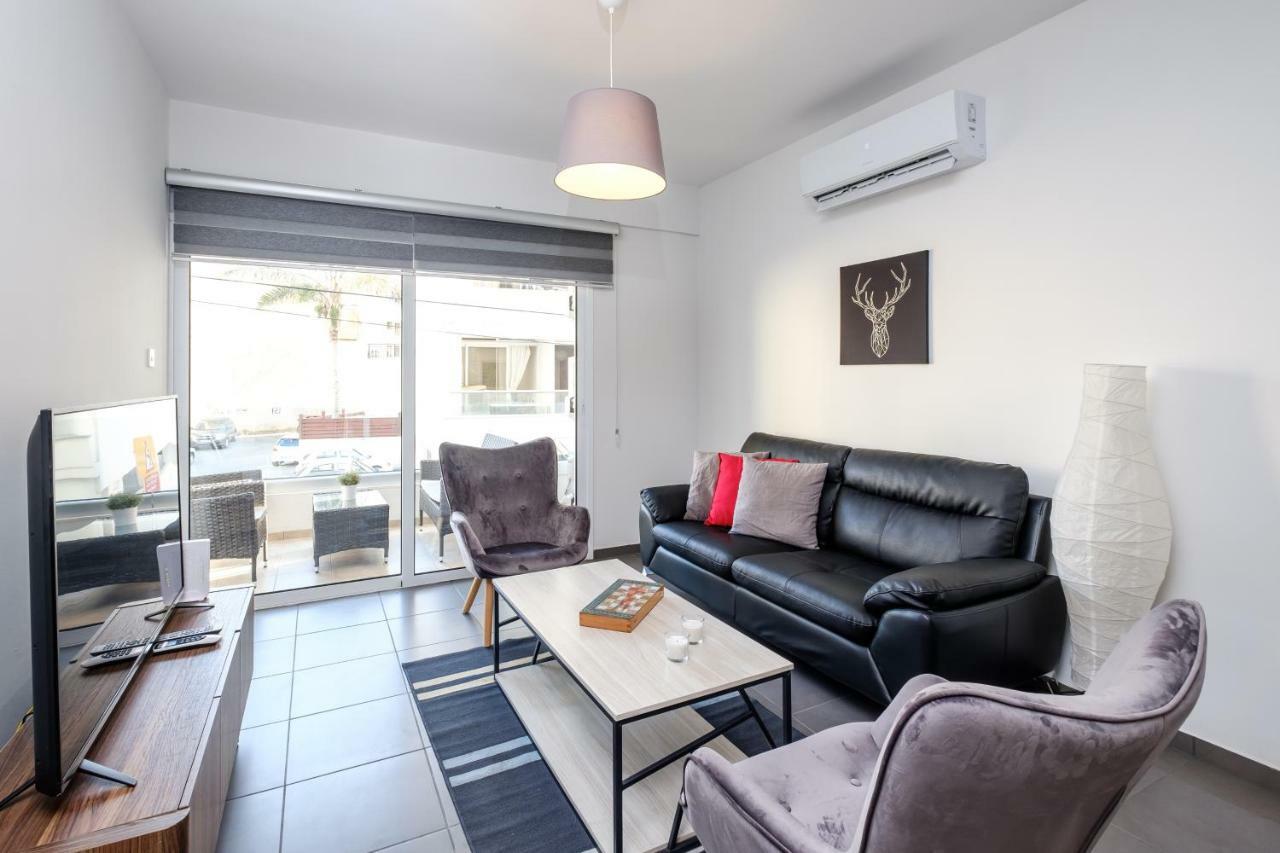 شقة لارنكا  في Book Me Now Central Flat المظهر الخارجي الصورة