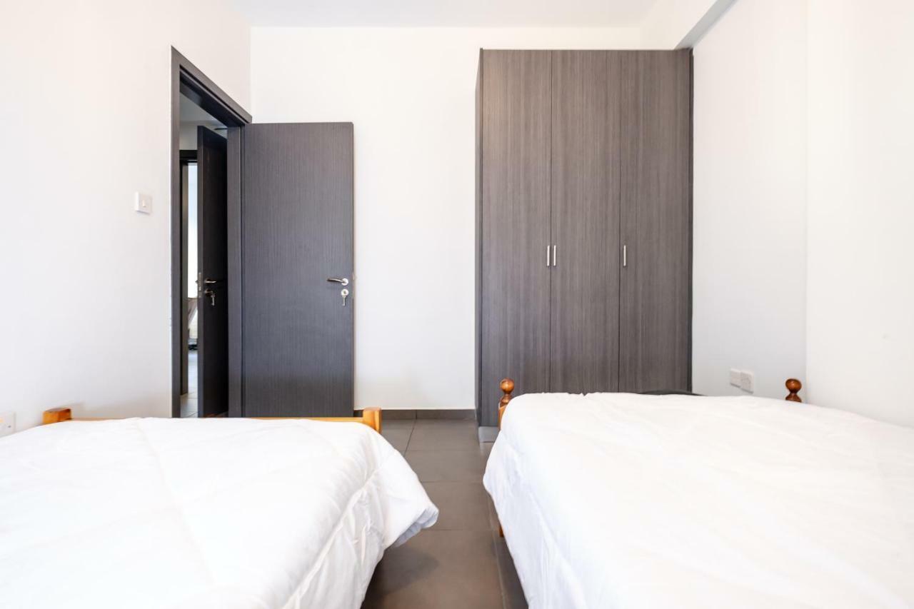 شقة لارنكا  في Book Me Now Central Flat المظهر الخارجي الصورة